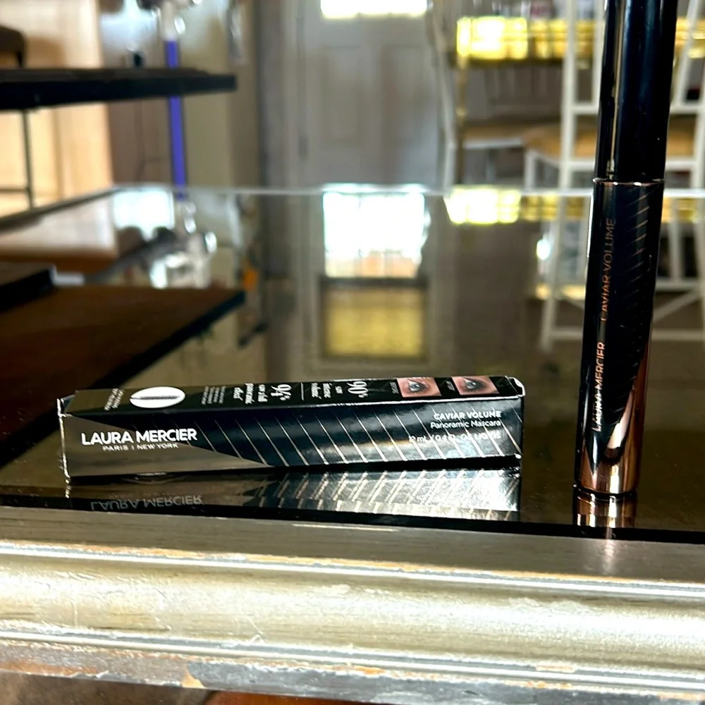 Laura Mercier Caviar Volume Maskara